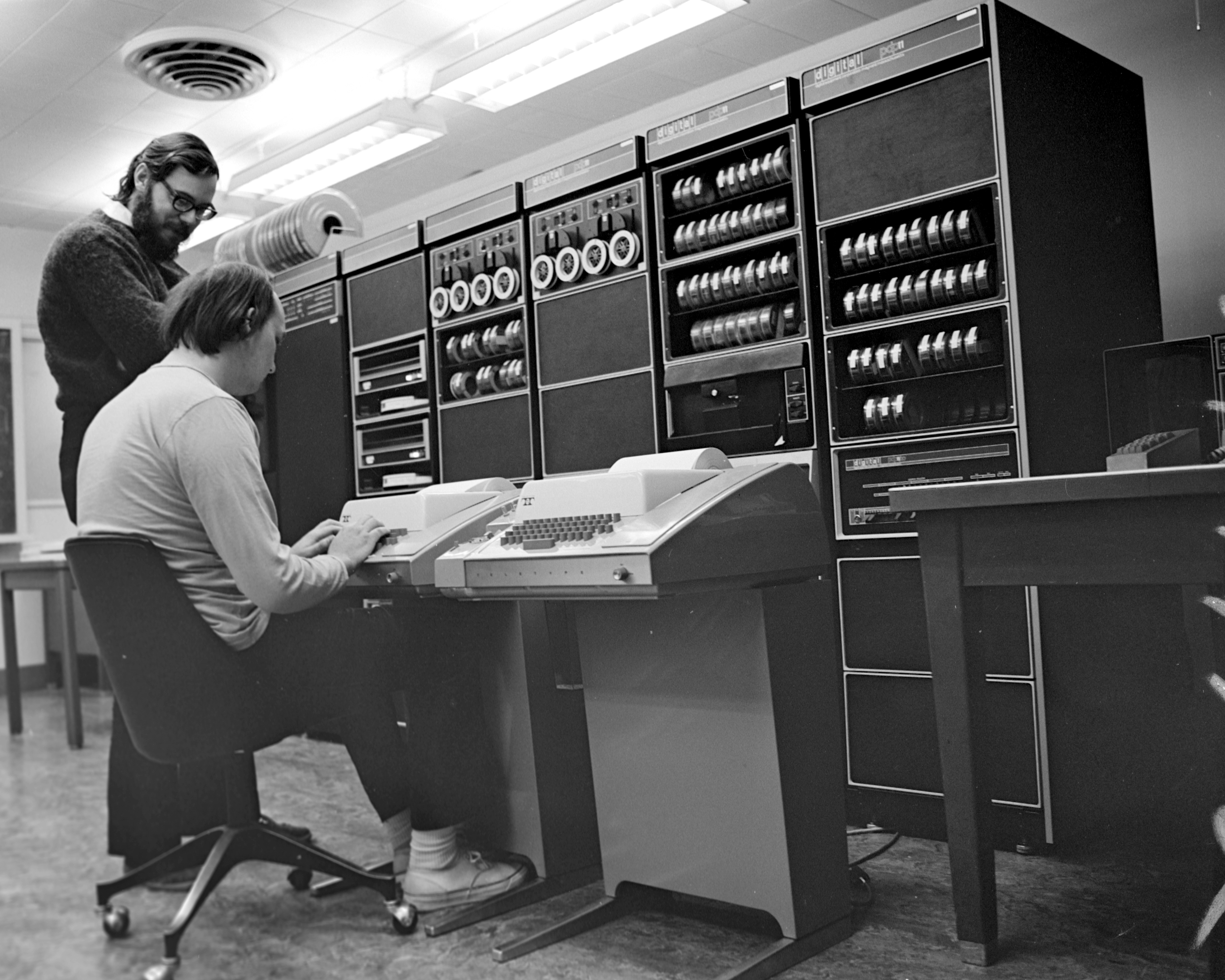 dennis-richie-ken-thompson-pdp11